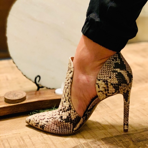 Steve Madden Shoes | Stunning Alligator Heels | Poshmark